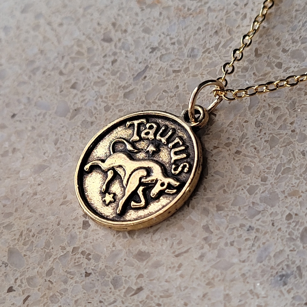 ♉️ Taurus Zodiac Sign 18k Gold Plated Necklace
